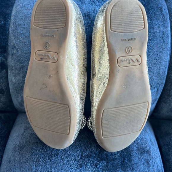 Nina Gold Kids Shoes with crystal rhinestone Bow Detail - Picture 10 of 10